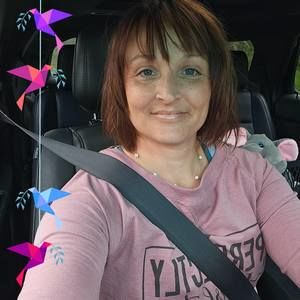 Meet your Posher, April